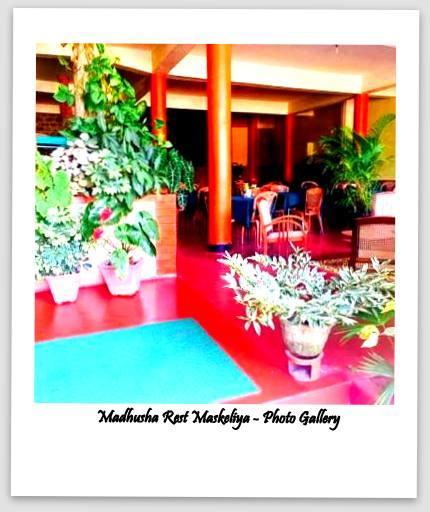 Madhusha Rest Hotel Maskeliya Exterior photo